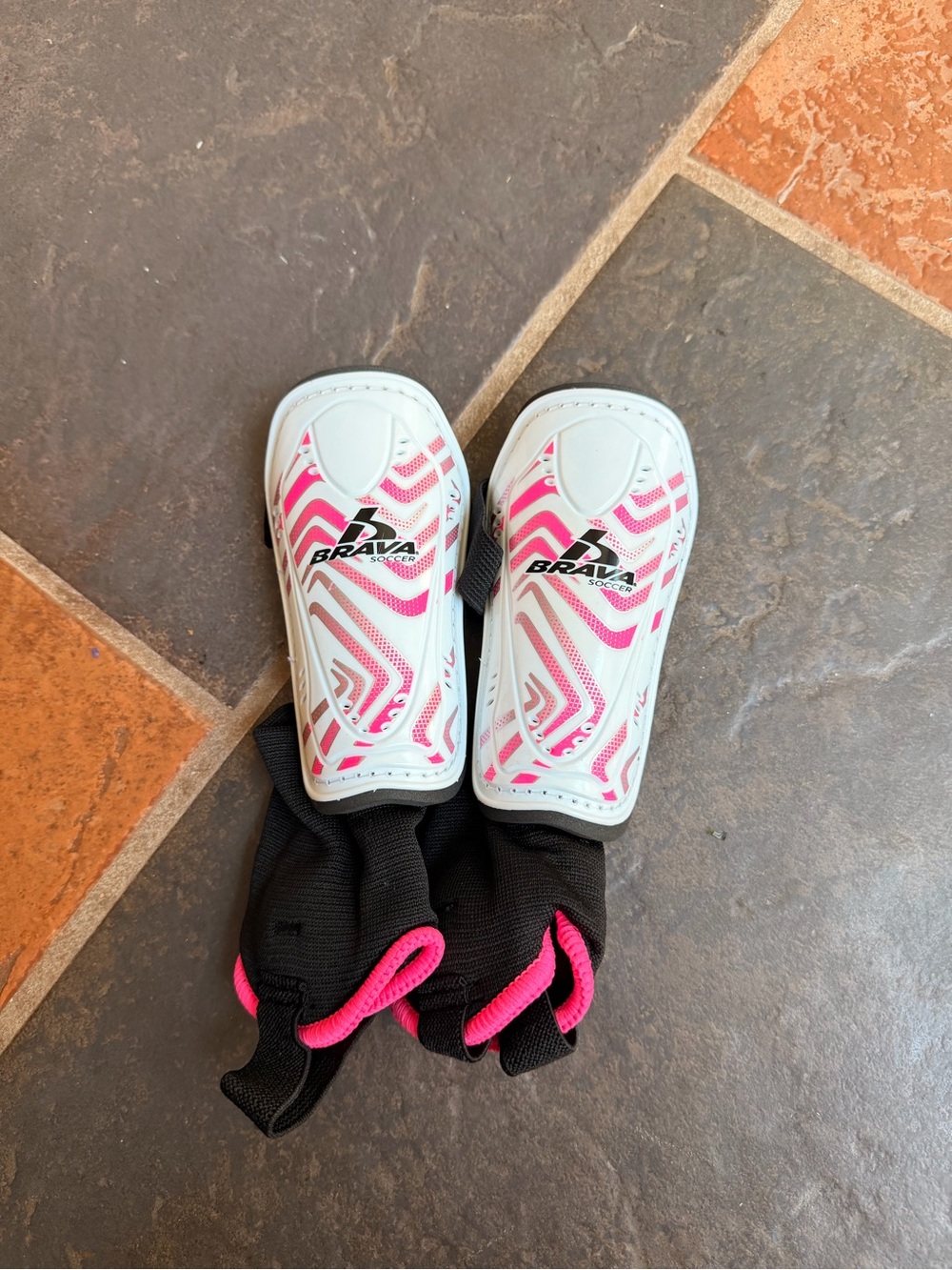 NWOT Toddler XXS Brava Soccer Shin Guards